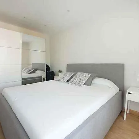 Apartment Far Tvl 49 *